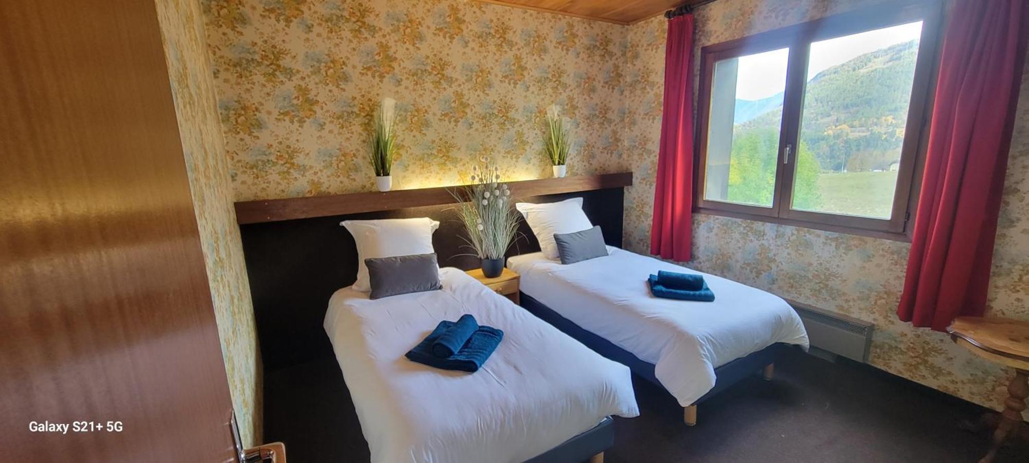 Hotel La Rua อัลบิเยซ์-มงต์รงด์ ภายนอก รูปภาพ