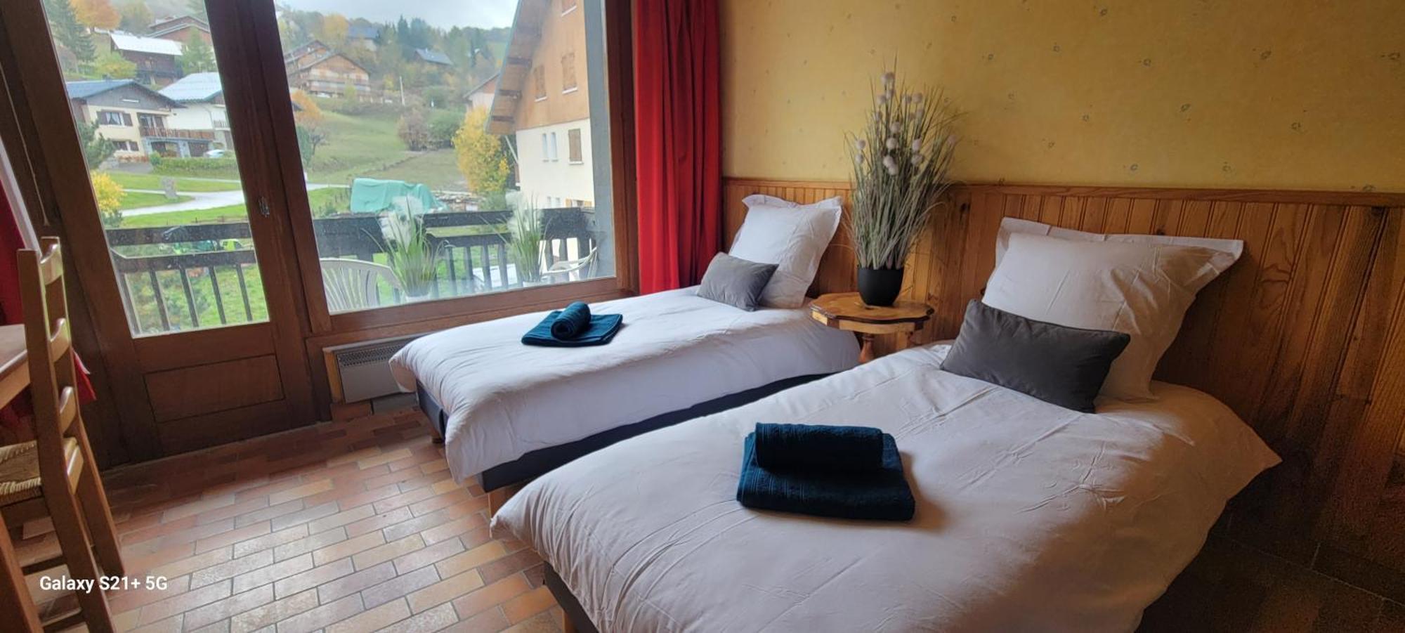 Hotel La Rua อัลบิเยซ์-มงต์รงด์ ภายนอก รูปภาพ