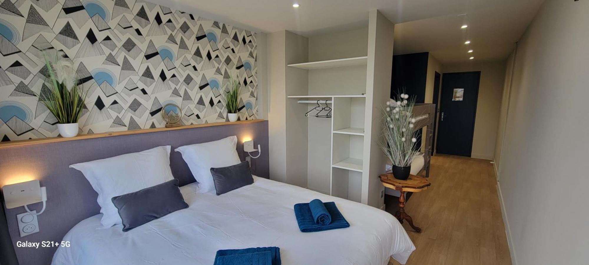 Hotel La Rua อัลบิเยซ์-มงต์รงด์ ภายนอก รูปภาพ
